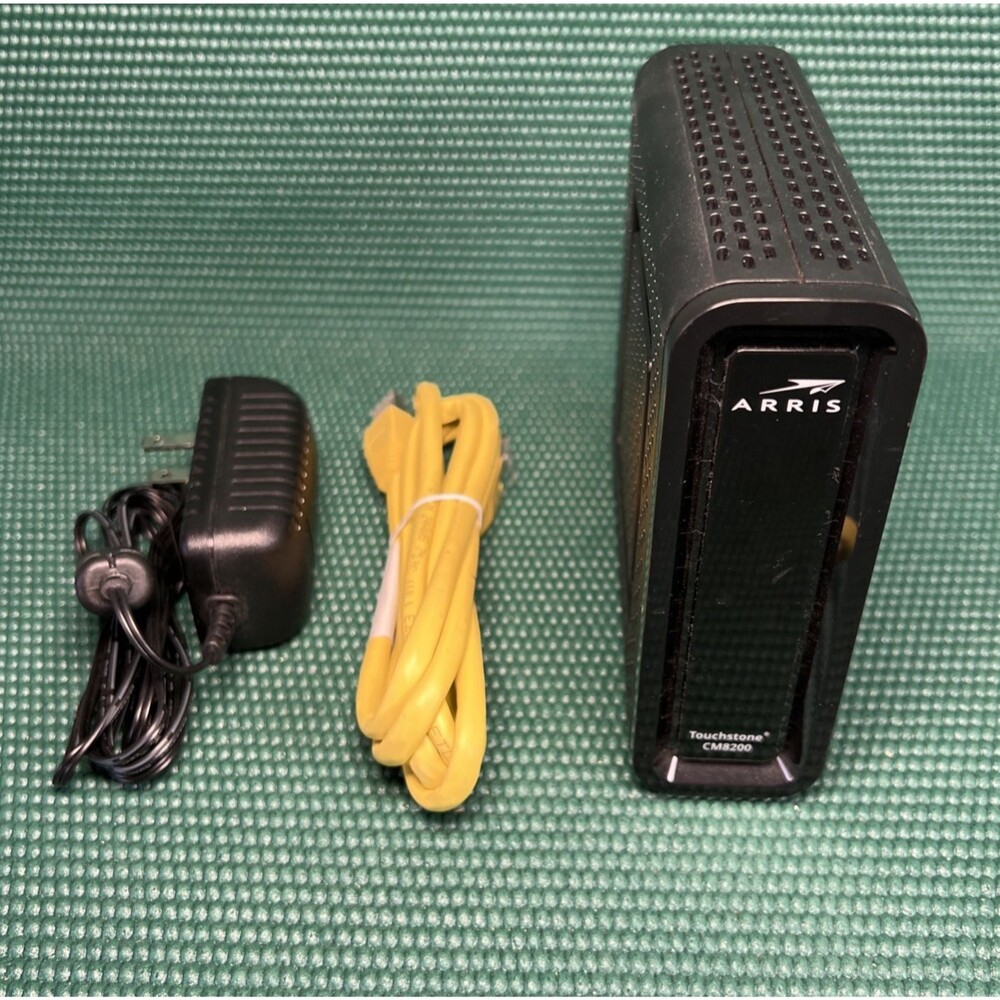 ARRIS Touchstone CM8200A DOCSIS 3.1 Ultra Fast Cable Modem - Black